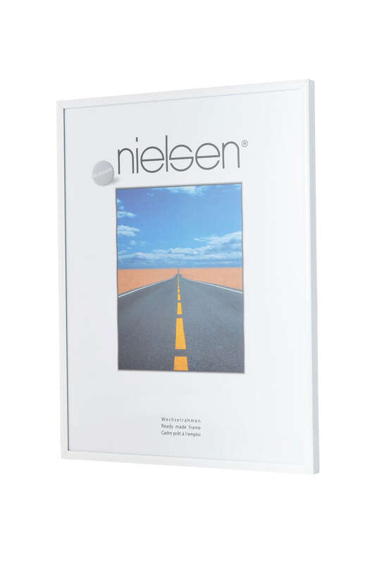 Nielsen Pearl Gloss White Acrylic Glazed
